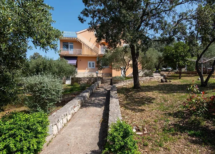 Apartment Ivona *