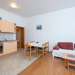 Ivona Apartman *