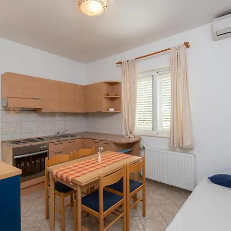 Apartment Ivona *